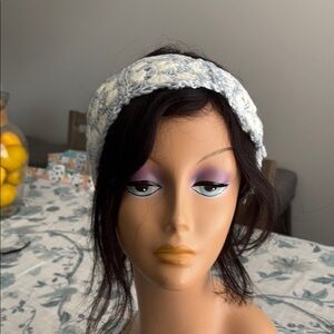 Elegant White and Gray Knit Headband